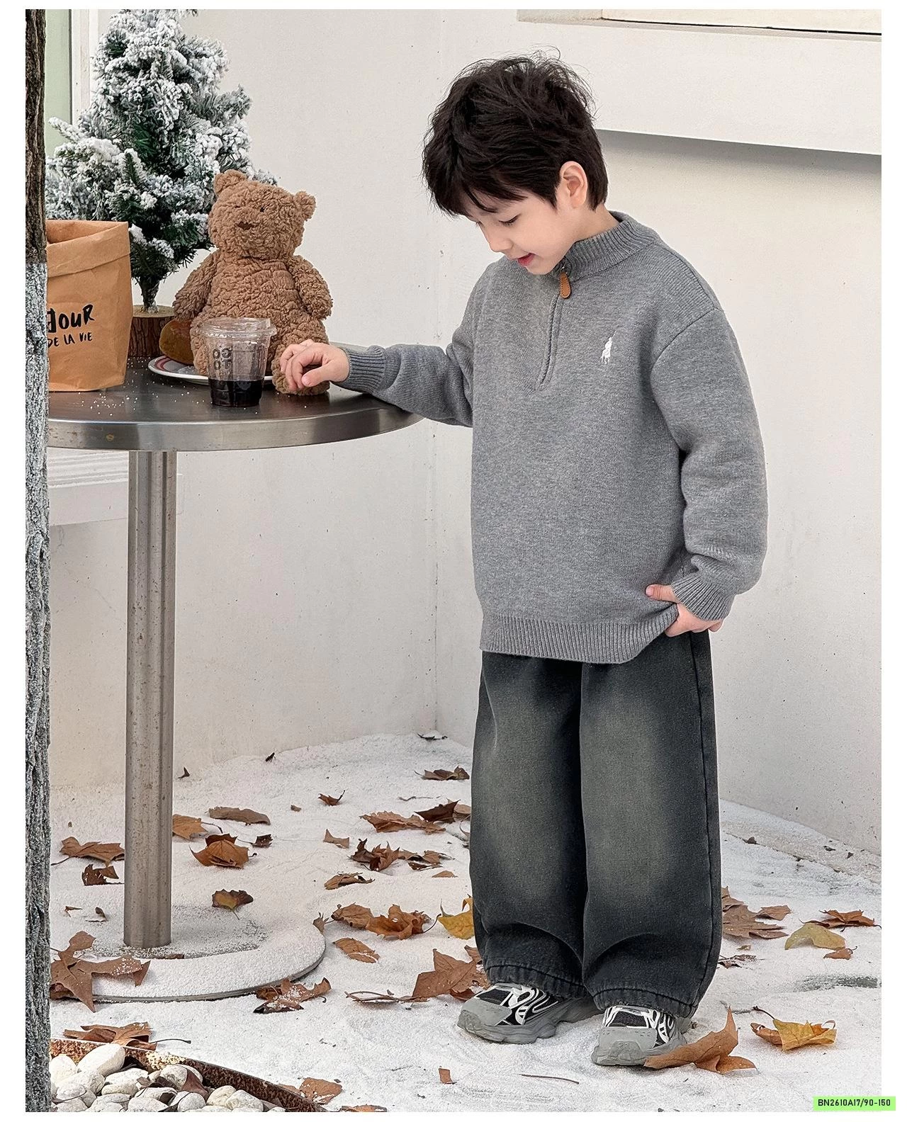 ÁO LEN KHÓA CỔ THÊU LOGO AOAOKIDS