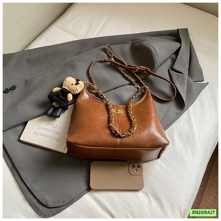 TÚI DA ĐEO CHÉO KÈM MÓC GẤU