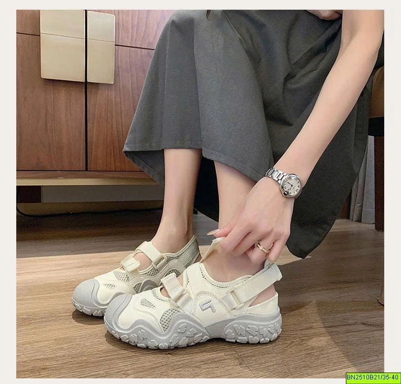 GIÀY SỤC QUAI DÁN