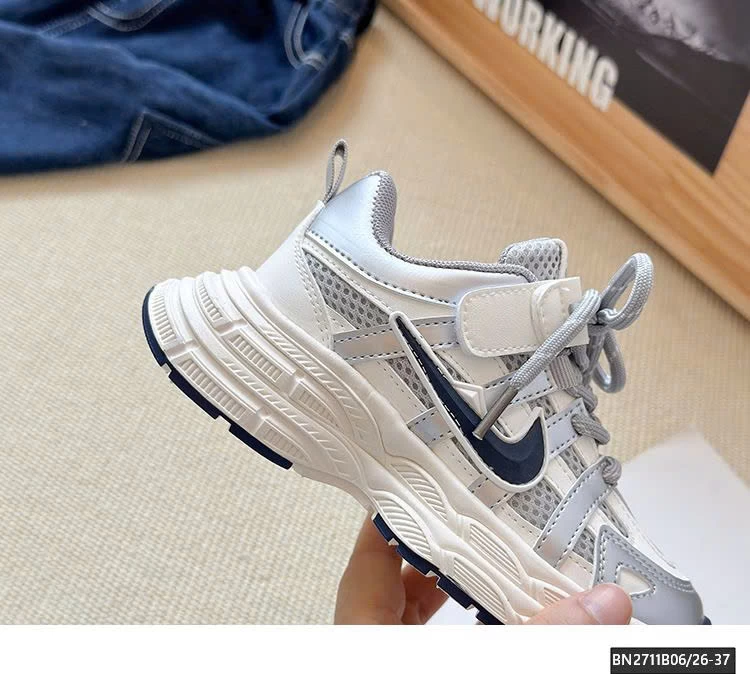 GIÀY THỂ THAO LƯỚI NAI KÌ