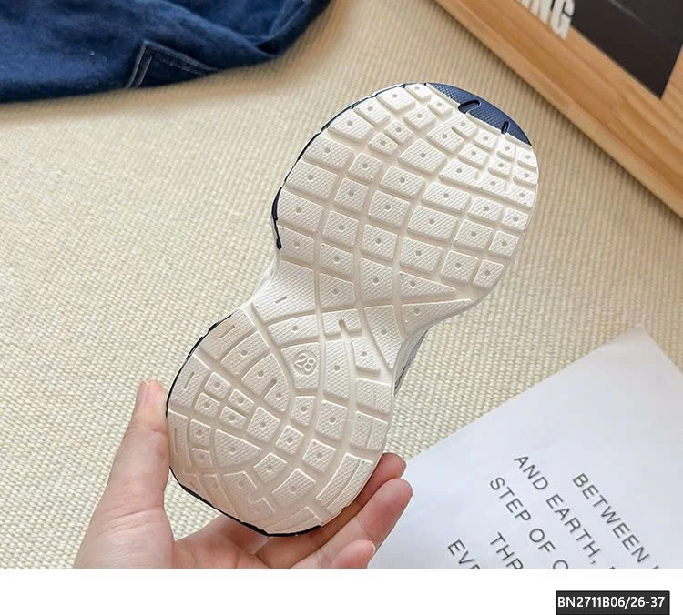 GIÀY THỂ THAO LƯỚI NAI KÌ