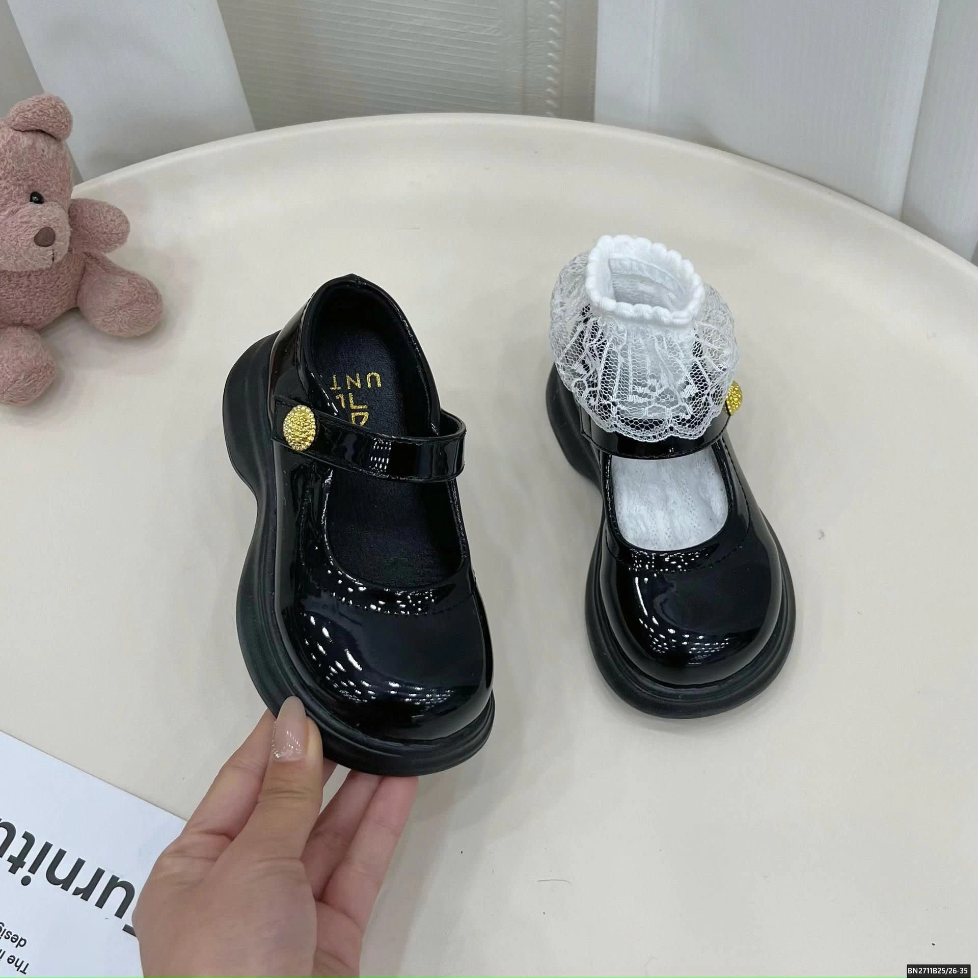 GIÀY BÚP BÊ DA BÓNG