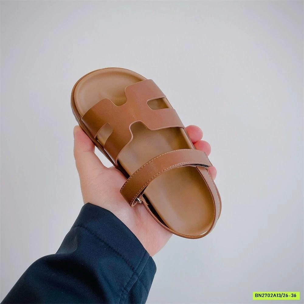 SANDAL QUAI CHỮ H