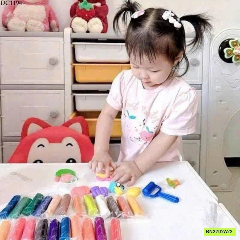 HỘP ĐẤT NẶN 24 MÀU