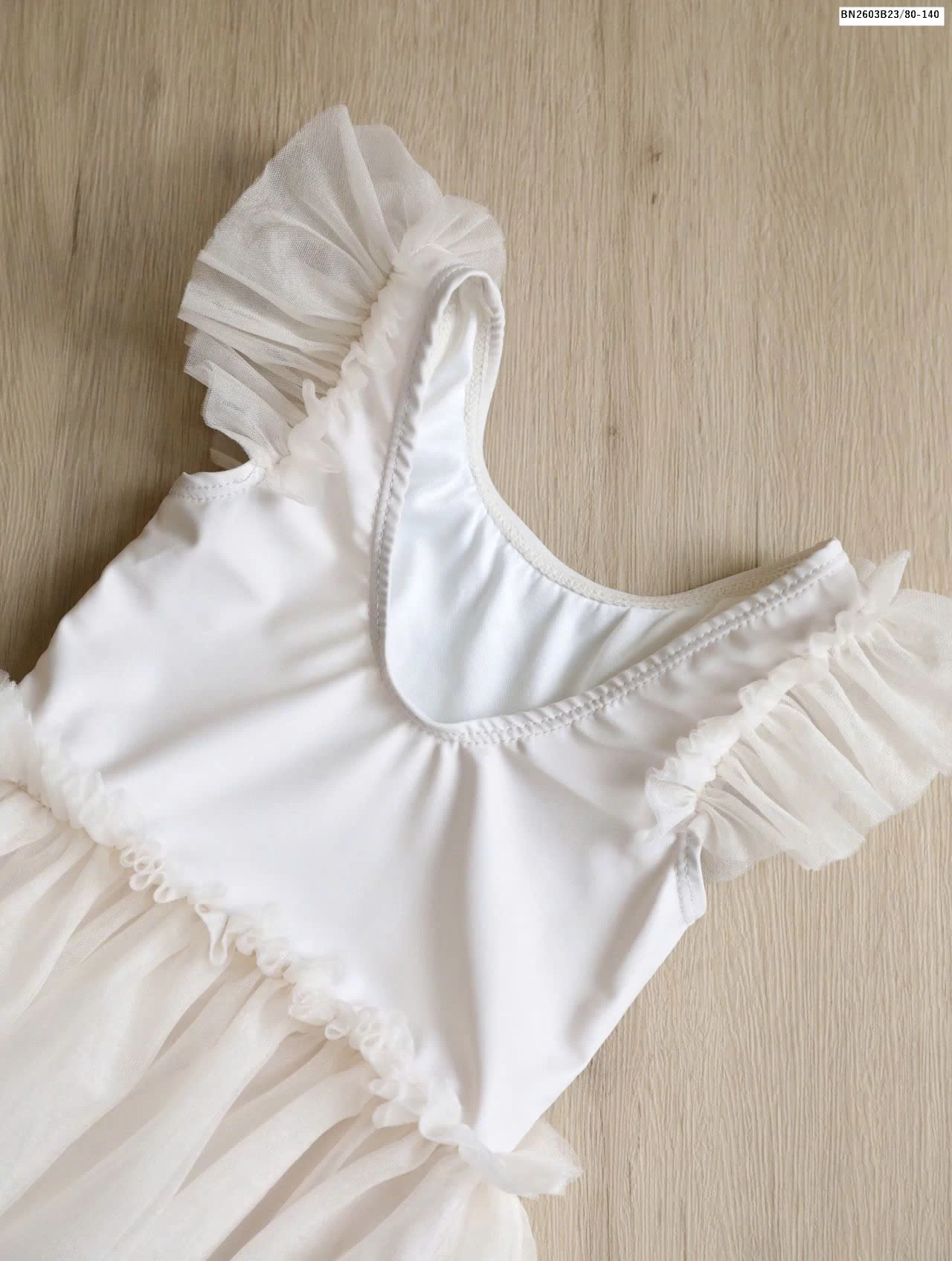 ĐẦM BƠI BÉ GÁI PHỐI VOAN