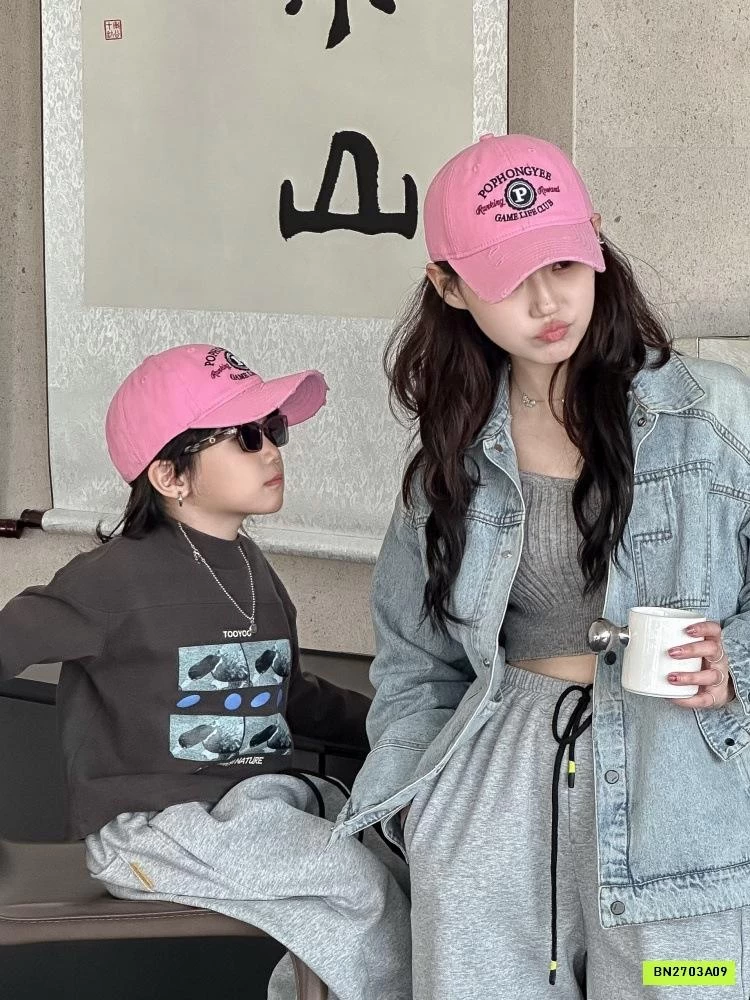 MŨ KẾT THÊU CHỮ RÁCH MẸ BÉ