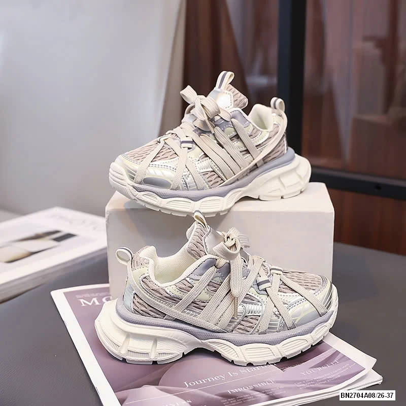 GIÀY THỂ THAO CÁ TÍNH