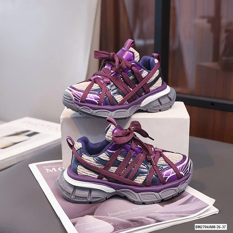 GIÀY THỂ THAO CÁ TÍNH