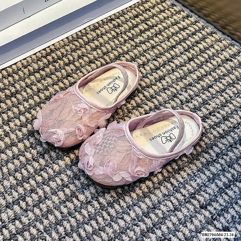 SỤC REN THÊU HOA BÉ GÁI