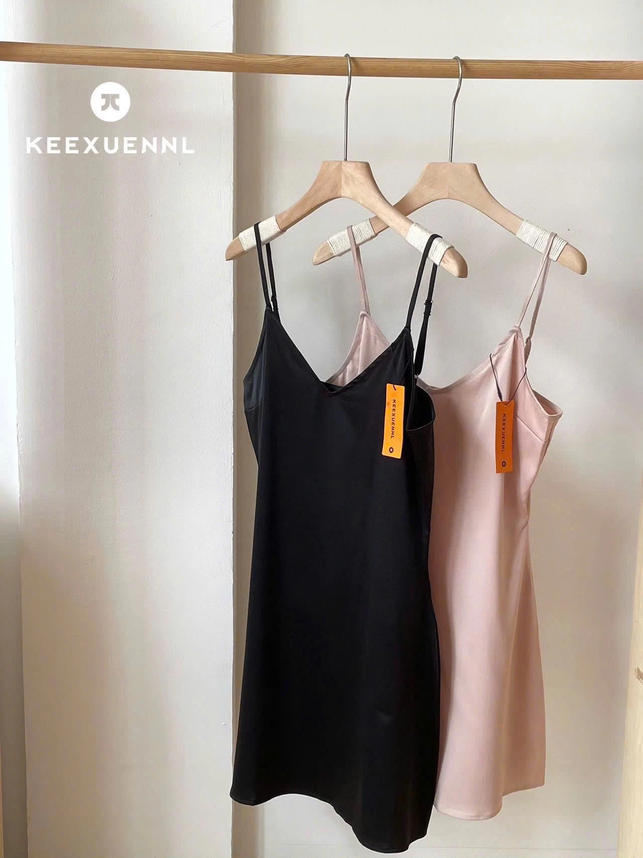 VÁY NGỦ 2 DÂY SA TANH KEEXUENNL