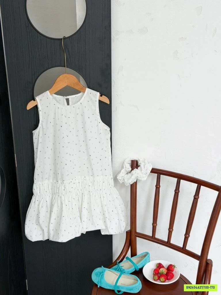 ĐẦM BÍ HOA NHÍ 26B070 AMBB