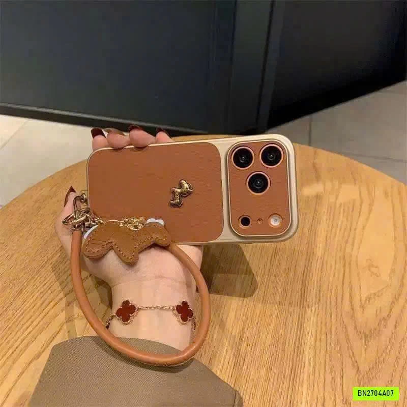 ỐP ĐT NGỰA KÈM DÂY CHARM