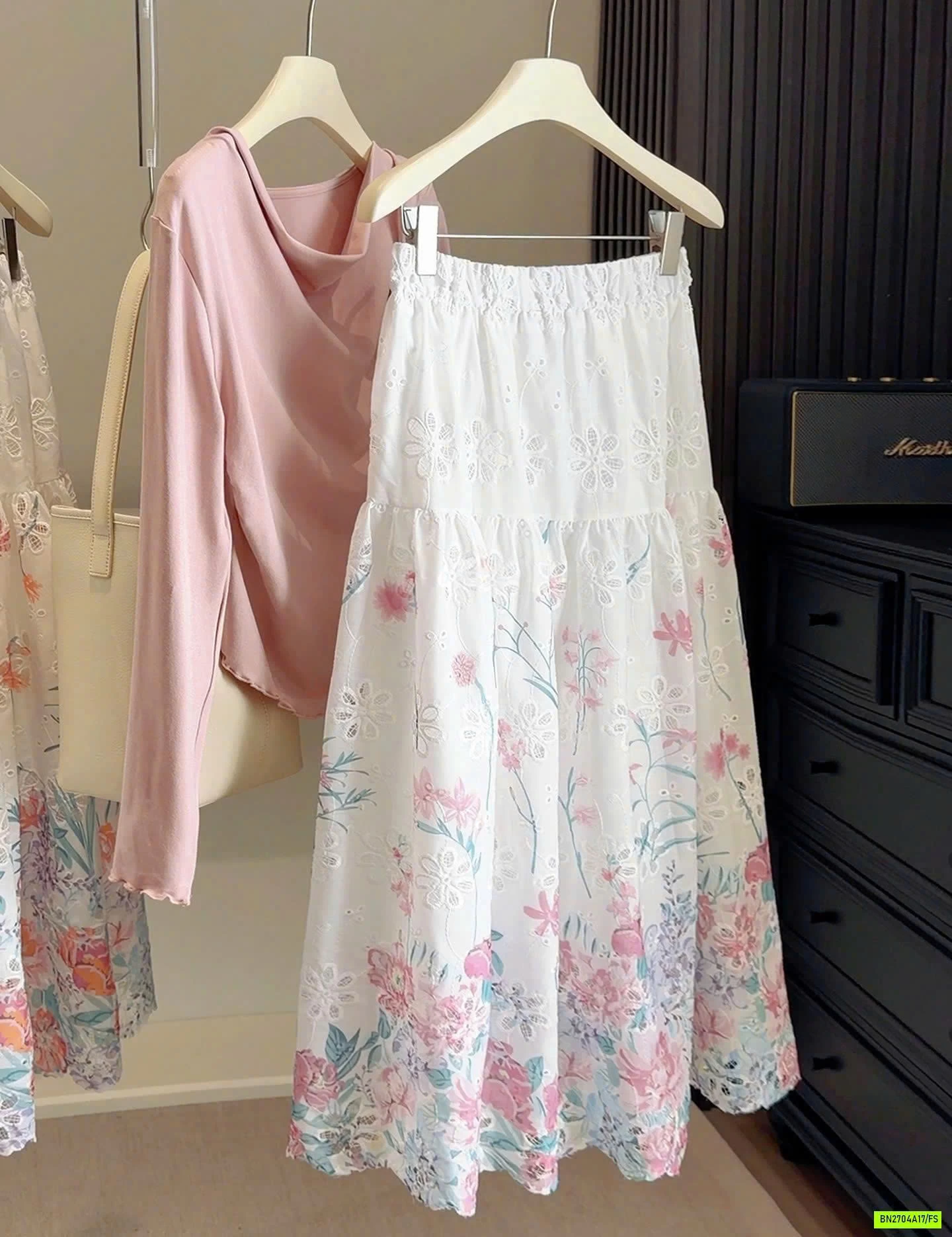 CHÂN VÁY HOA PHỐI REN ANNA