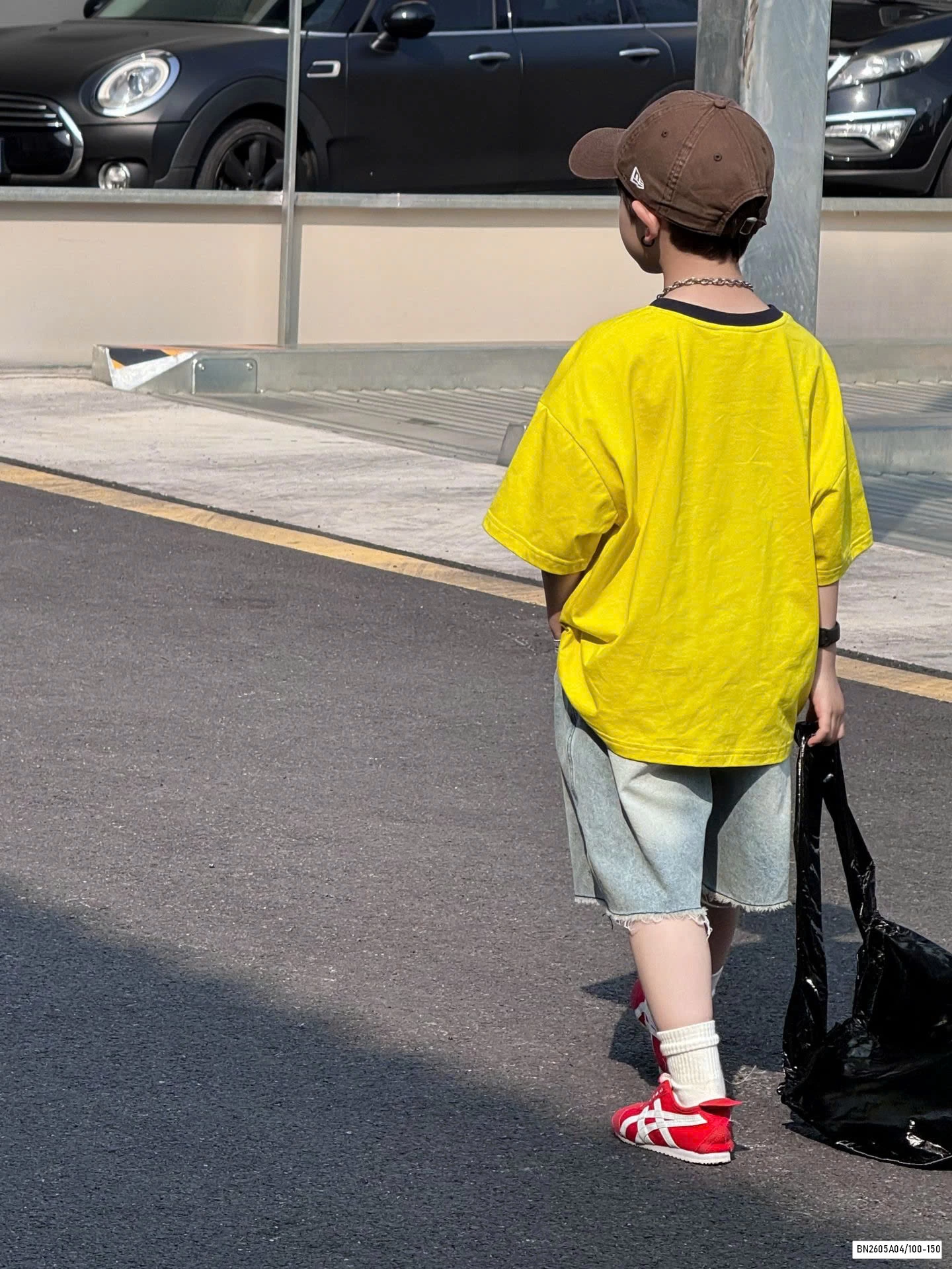 ÁO THUN MẶT CƯỜI HỌA TIẾT