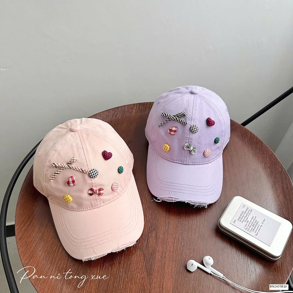 MŨ KẾT RÁCH GẮN STICKER