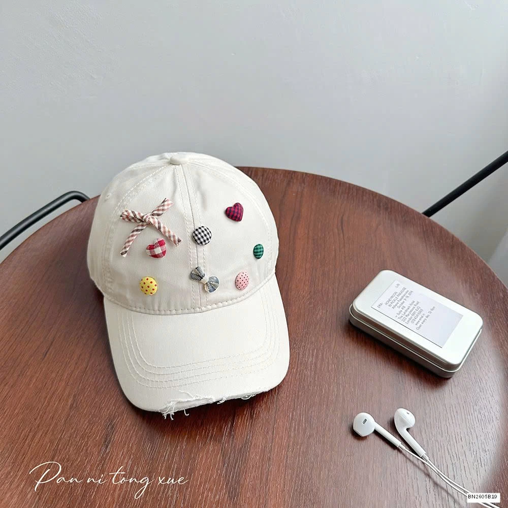 MŨ KẾT RÁCH GẮN STICKER