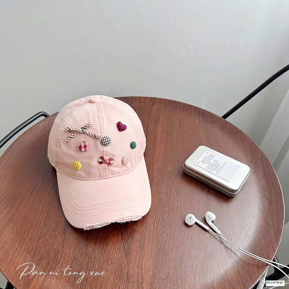 MŨ KẾT RÁCH GẮN STICKER