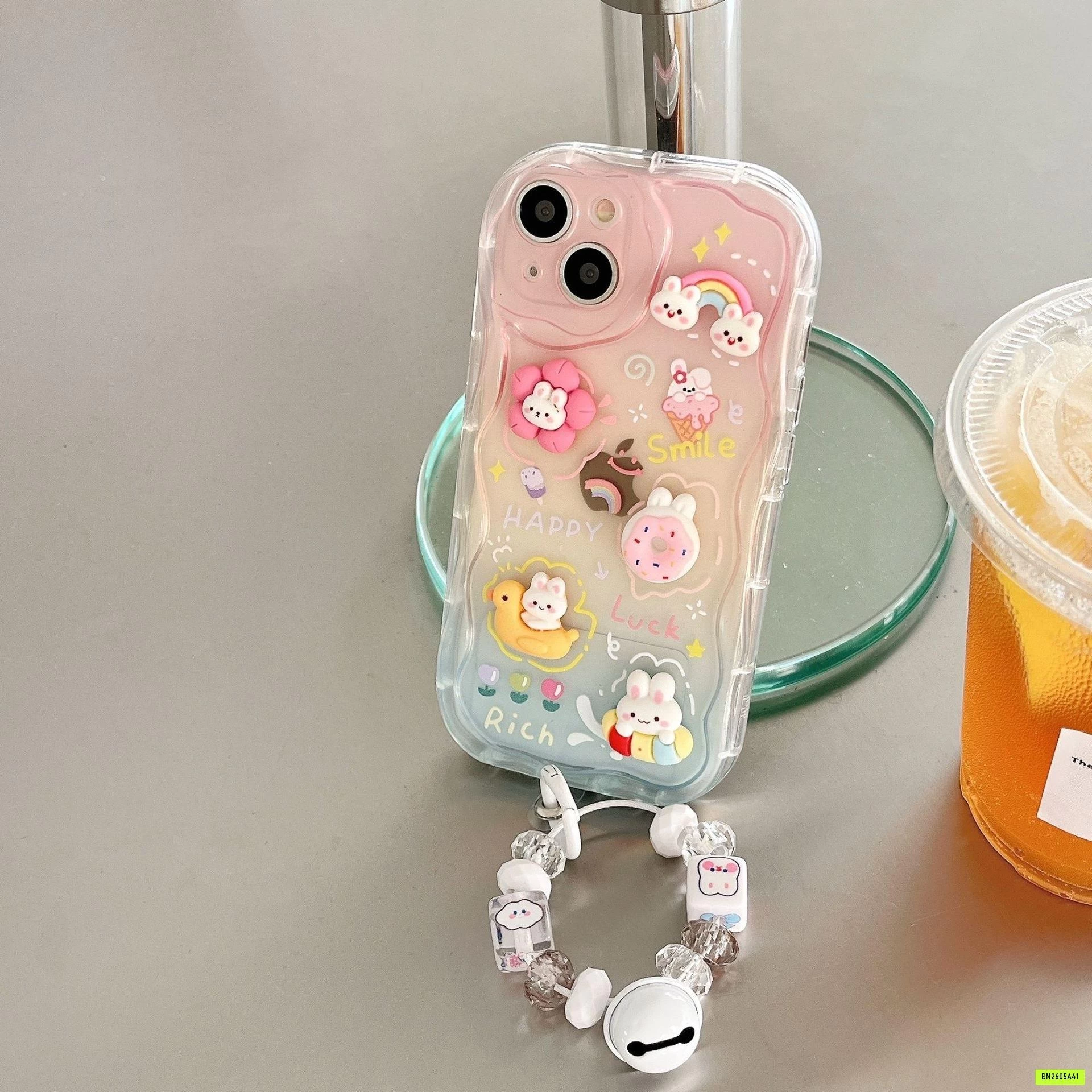 ỐP ĐIỆN THOẠI TRONG SUỐT GẮN THỎ KÈM MÓC
