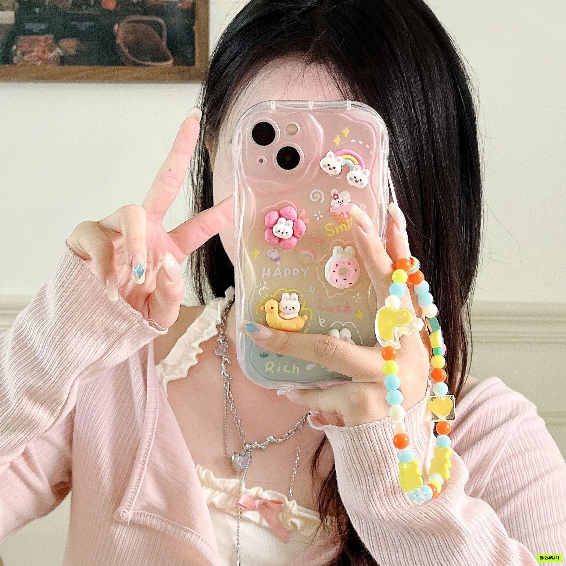 ỐP ĐIỆN THOẠI TRONG SUỐT GẮN THỎ KÈM MÓC
