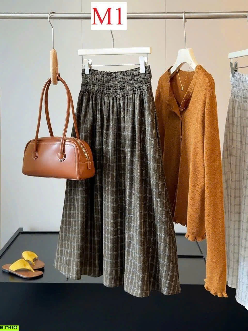 CHÂN VÁY KẺ CARO ANNA VINTAGE
