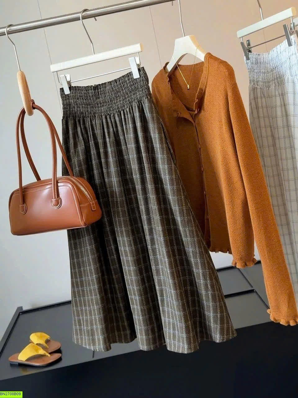 CHÂN VÁY KẺ CARO ANNA VINTAGE