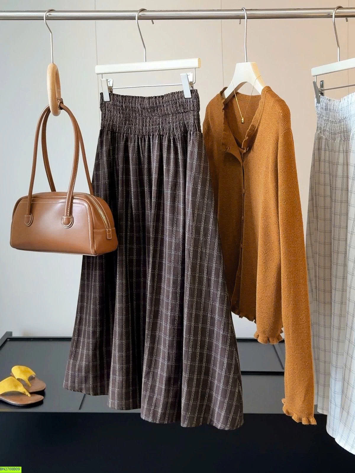 CHÂN VÁY KẺ CARO ANNA VINTAGE