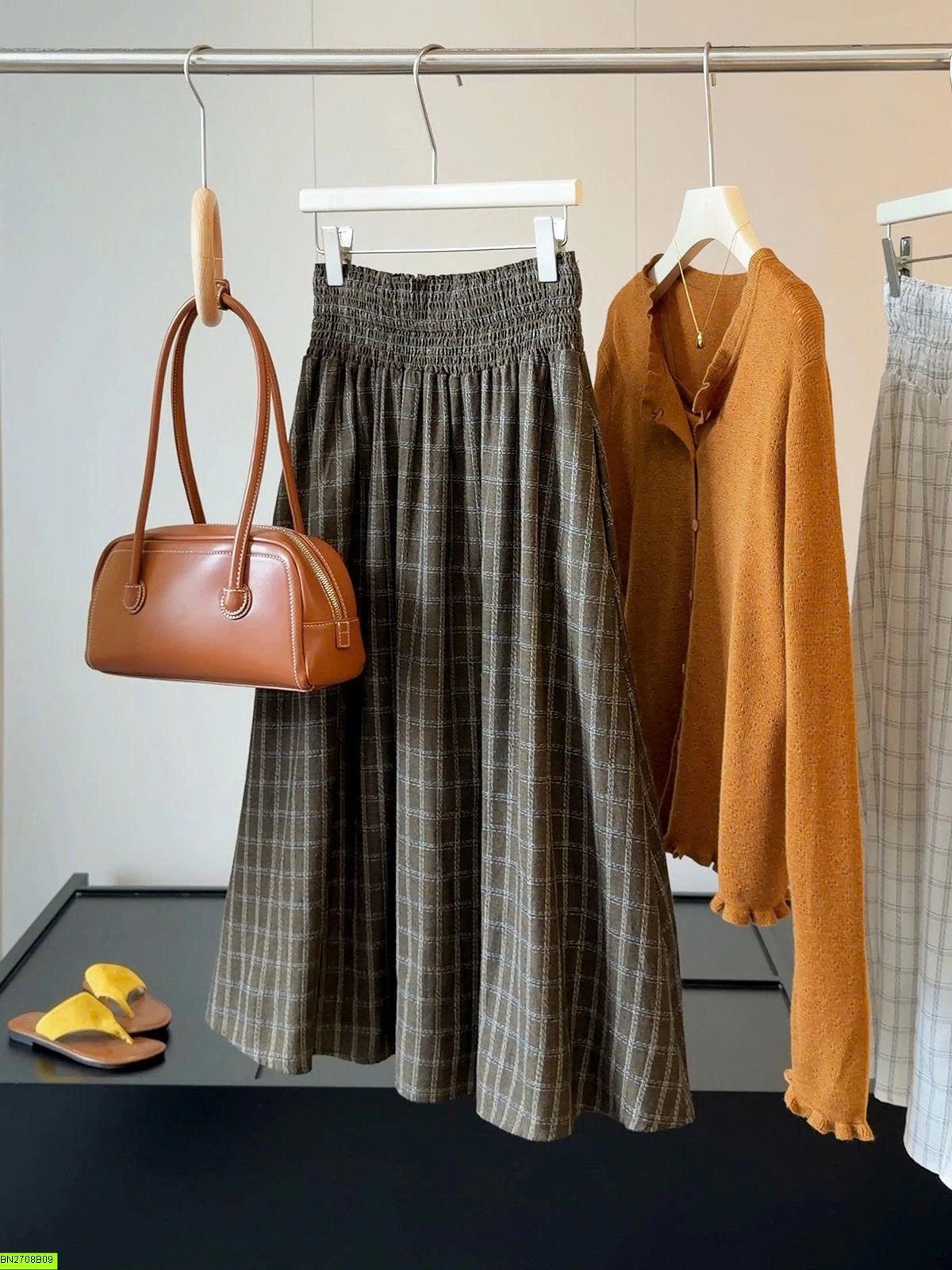 CHÂN VÁY KẺ CARO ANNA VINTAGE