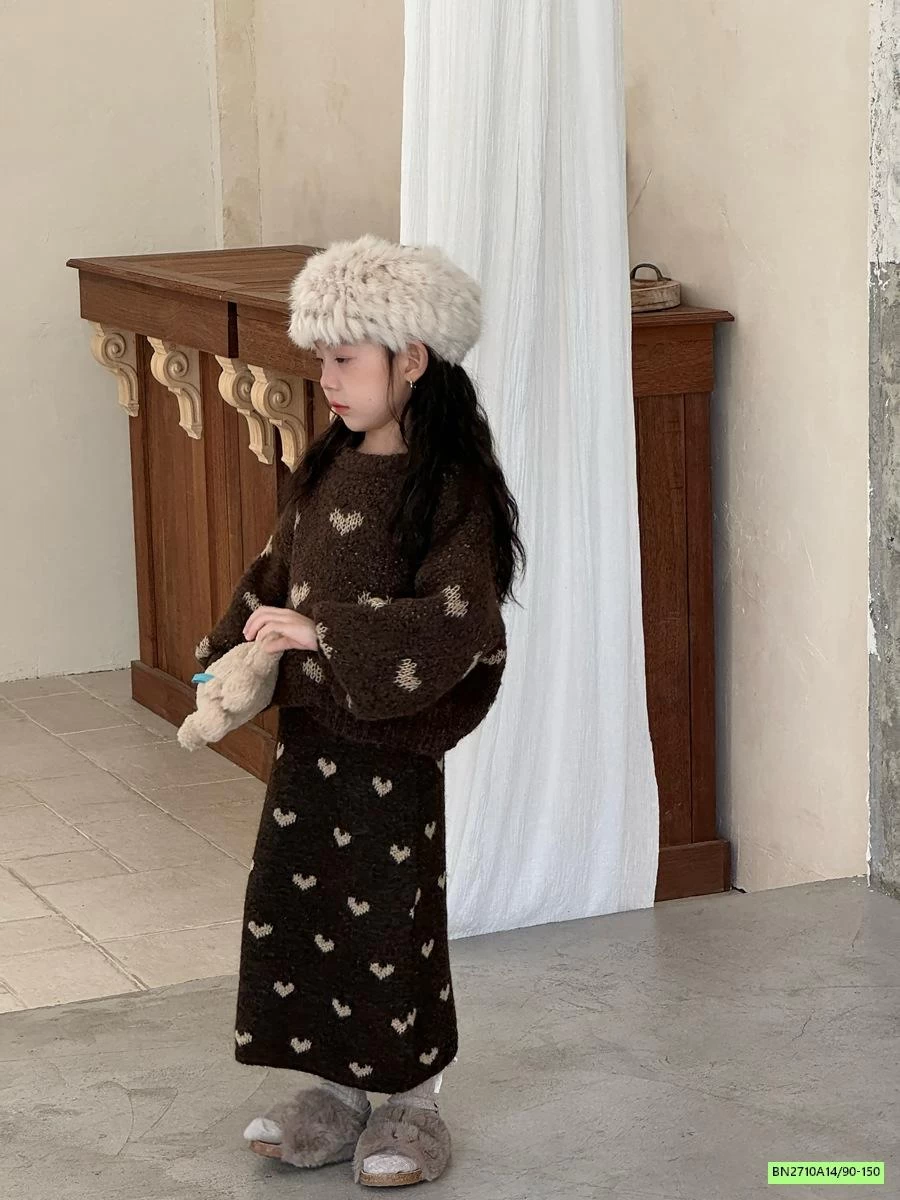 SÉT VÁY LEN TRÁI TIM NÂU TÂY