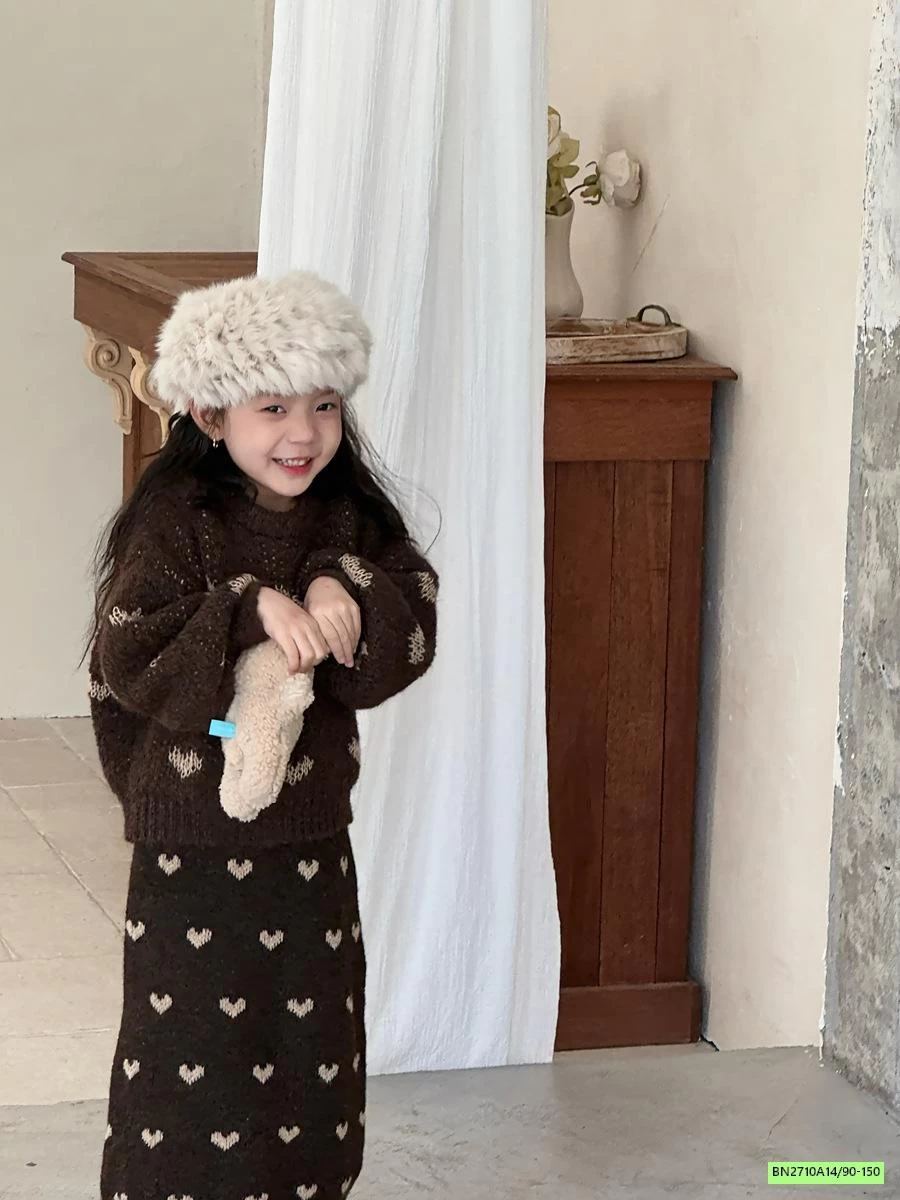 SÉT VÁY LEN TRÁI TIM NÂU TÂY