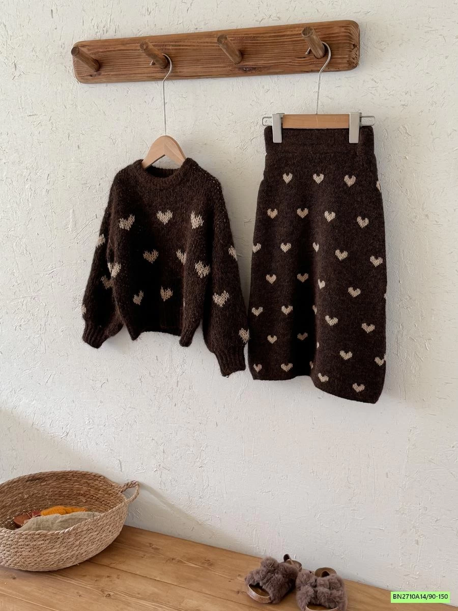 SÉT VÁY LEN TRÁI TIM NÂU TÂY