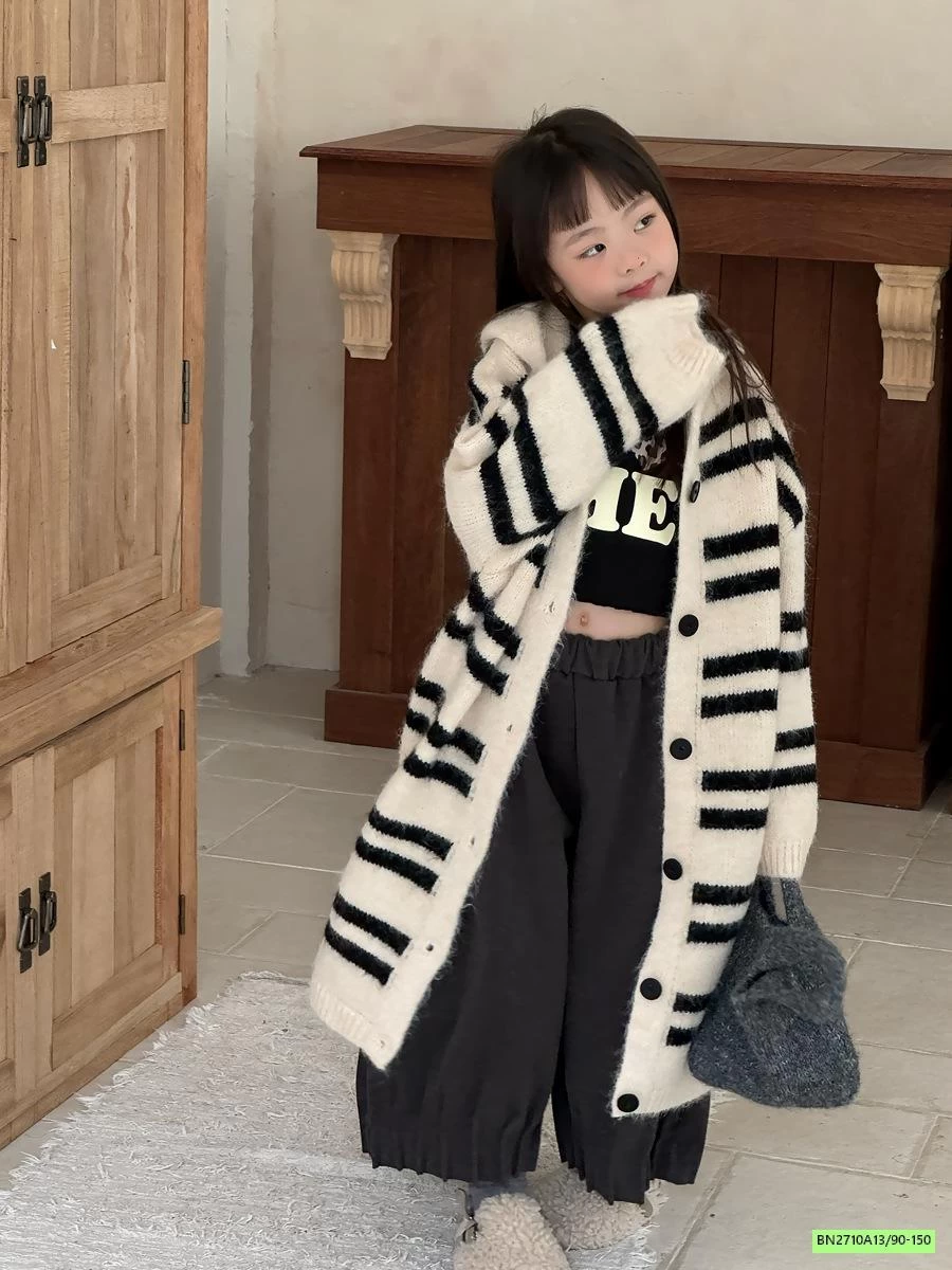 KHOÁC LEN KẺ DÁNG DÀI