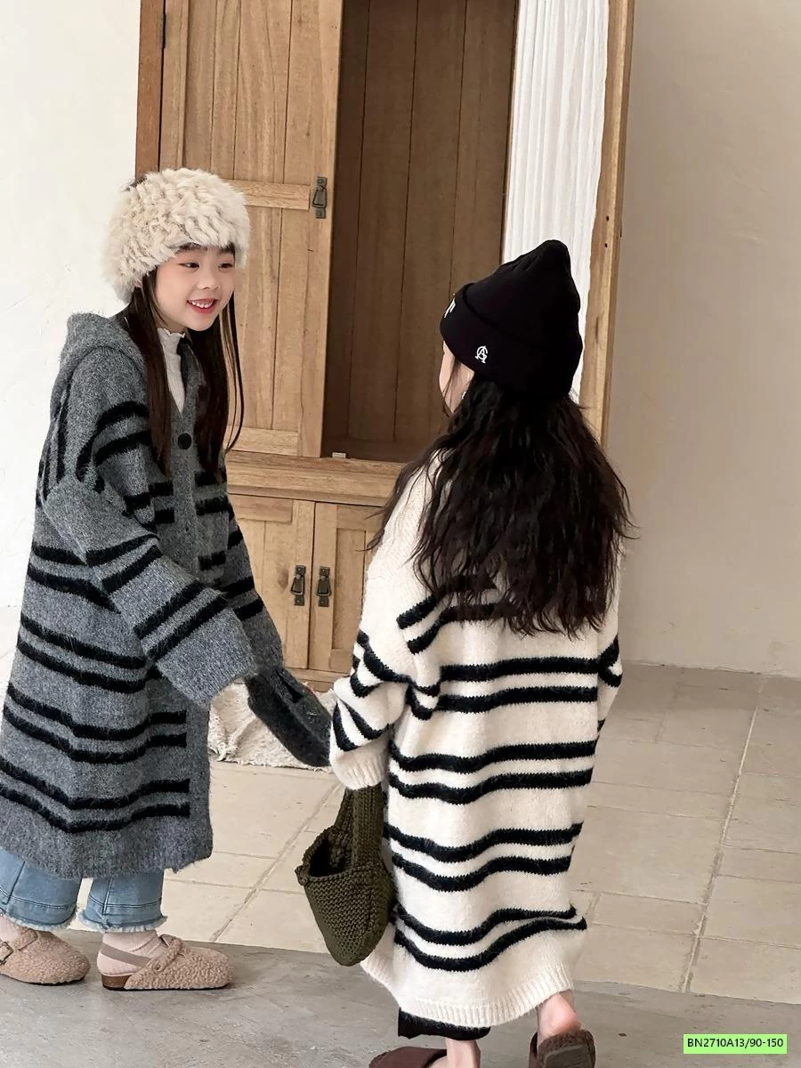 KHOÁC LEN KẺ DÁNG DÀI