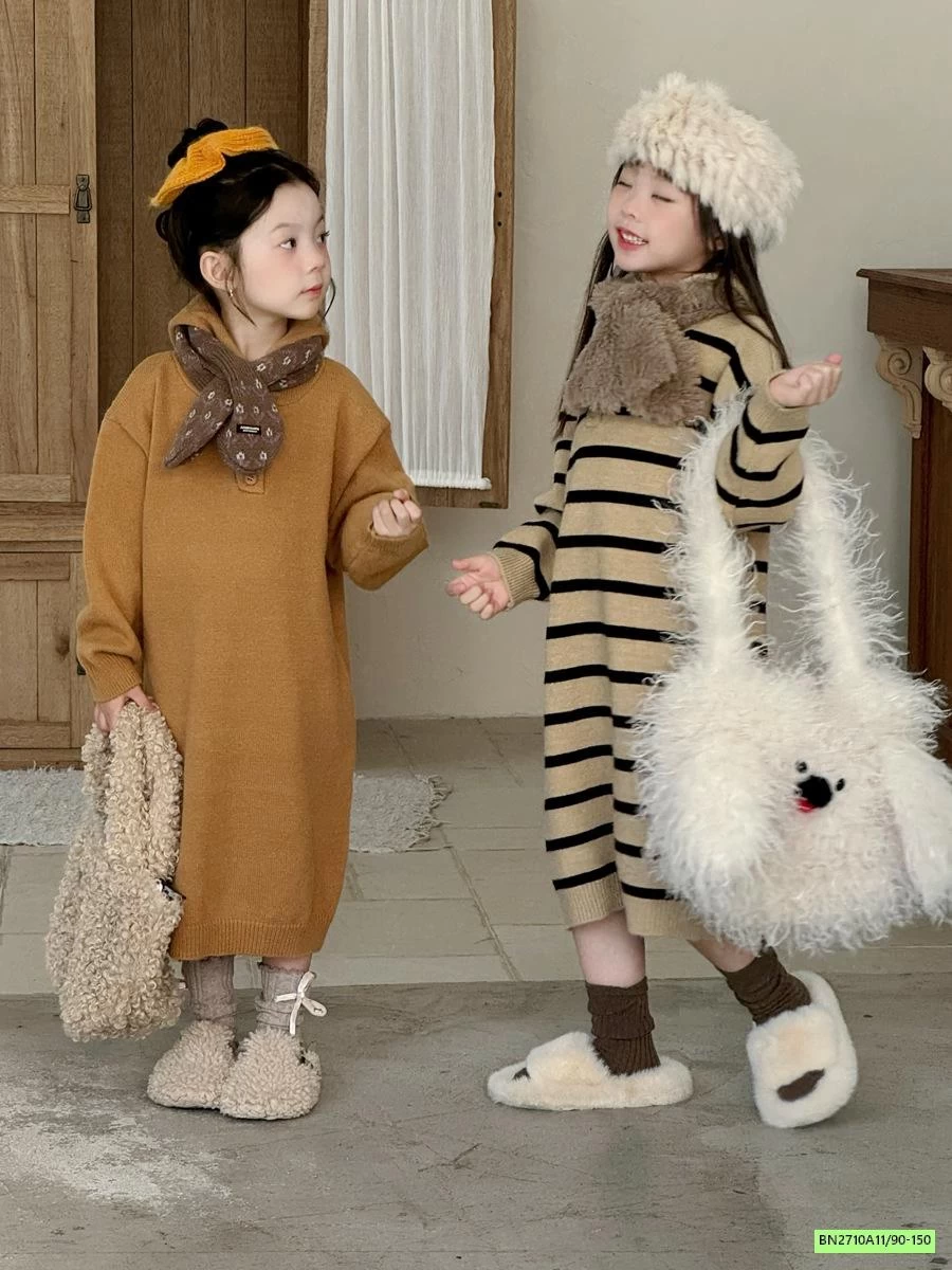 ĐẦM LEN SUÔNG LIỀN MŨ