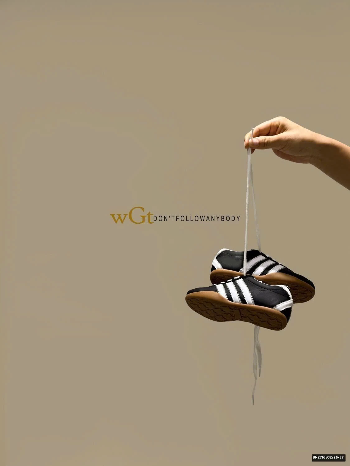 GIÀY THỂ THAO 3 SỌC