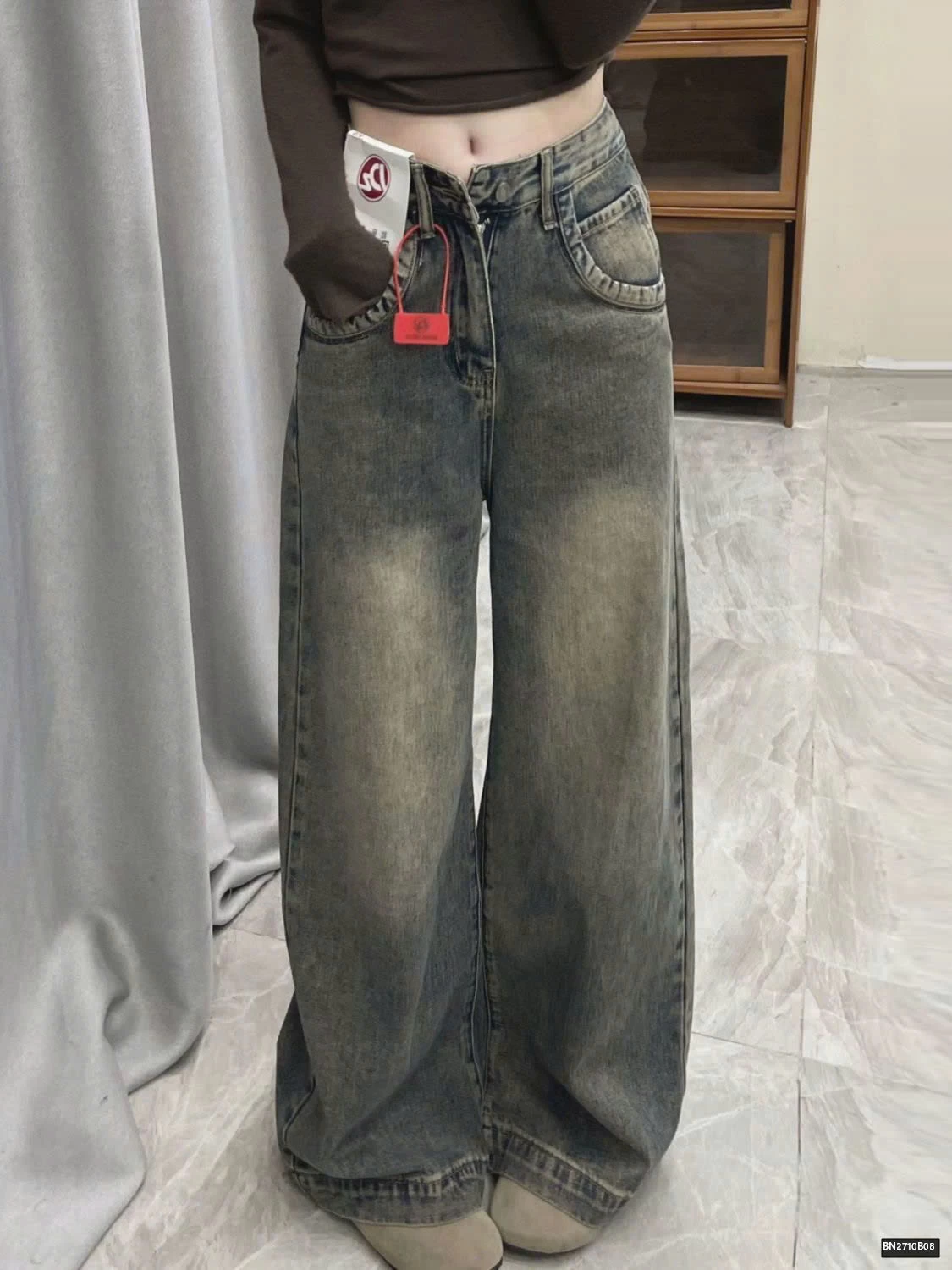 QUẦN JEANS ỐNG RỘNG DÁNG SUÔNG