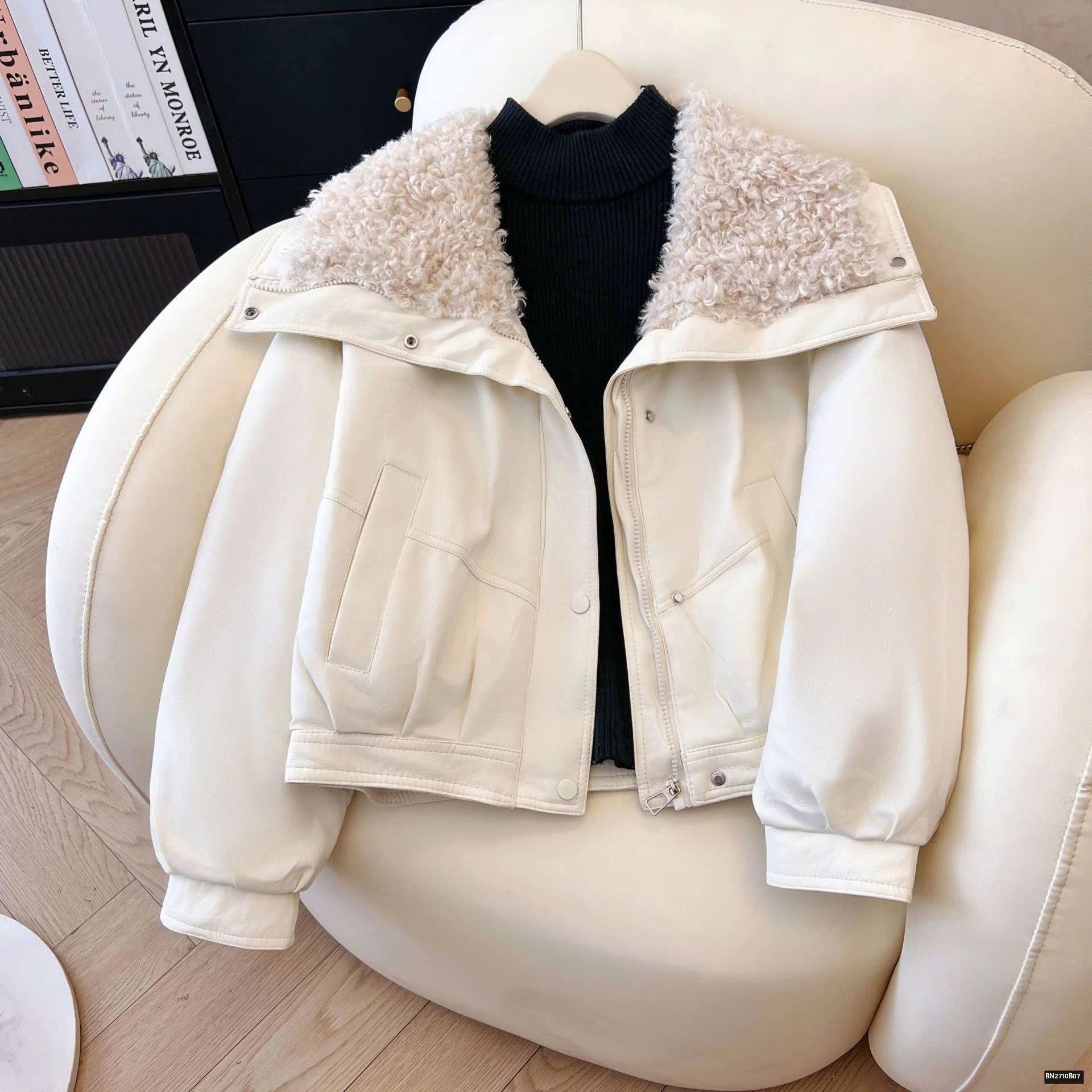 ÁO KHOÁC DA CỔ LÔNG CHO NỮ