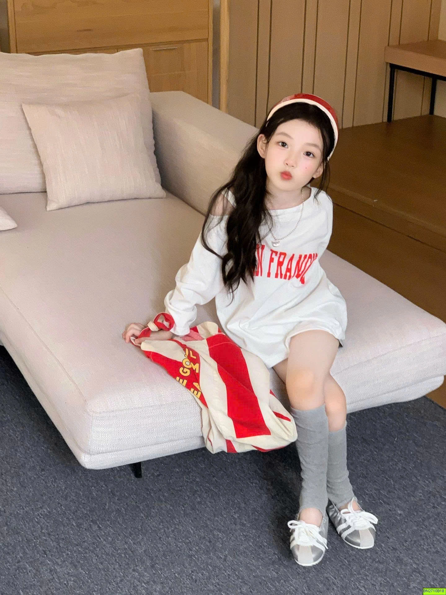 ÁO THUN TRỄ VAI SỐ 09