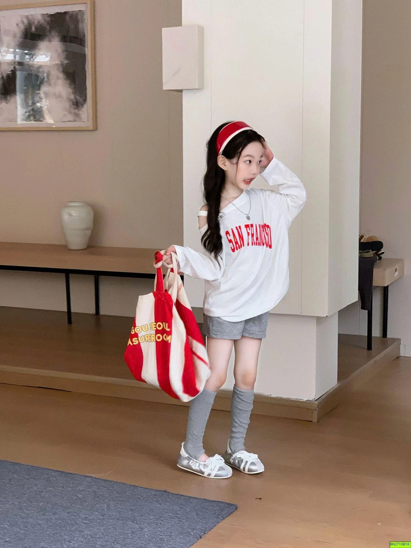 ÁO THUN TRỄ VAI SỐ 09