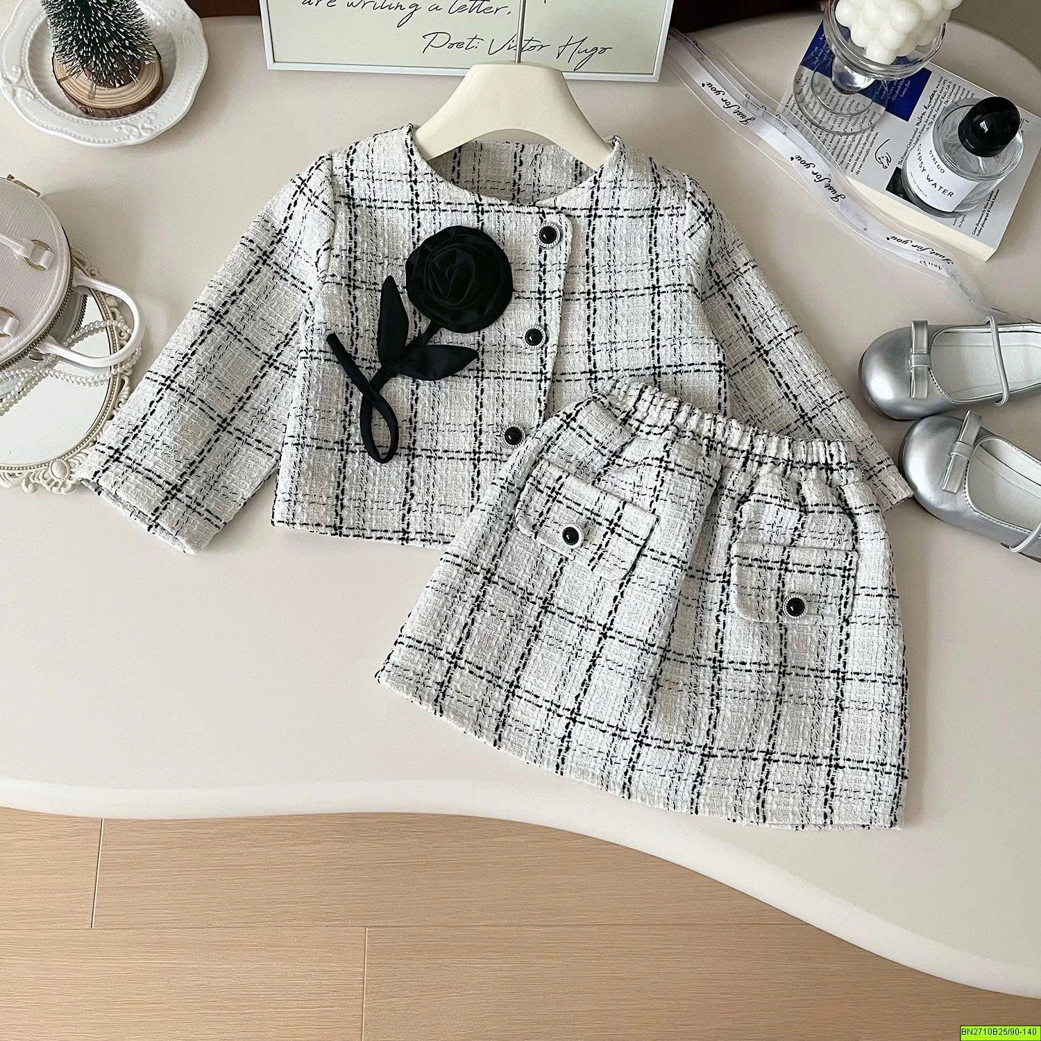 SÉT ĐẦM DẠ HOA HỒNG ĐEN