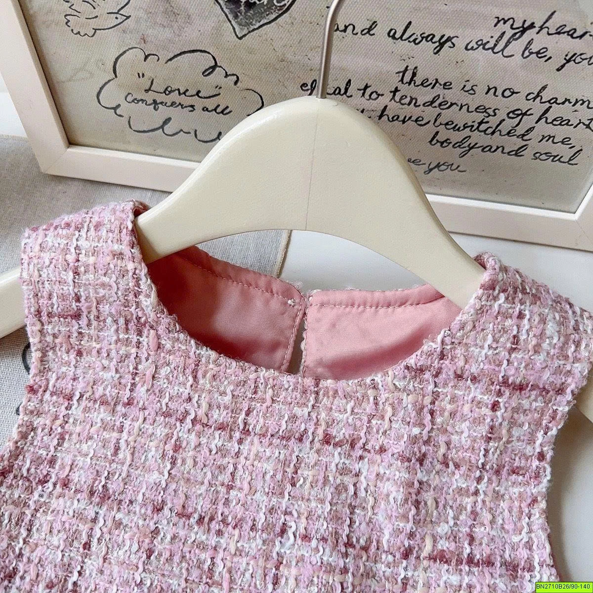 SÉT DẠ HỒNG SÁT NÁCH CHÂN VÁY XẾP LY