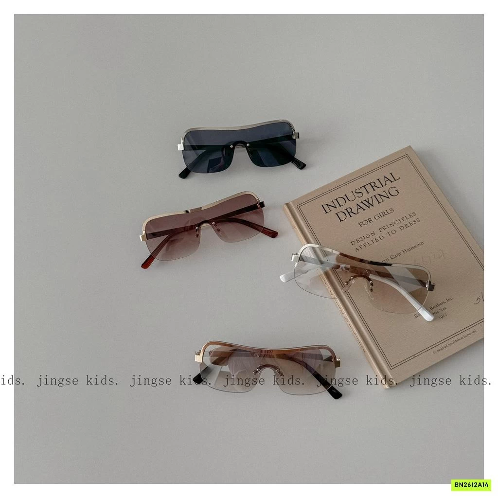 KÍNH THỜI TRANG GỌNG UỐN SÀNH ĐIỆU