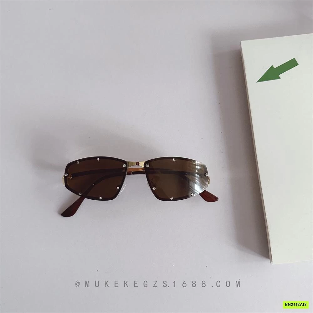 KÍNH RÂM TÁN ĐINH THỜI TRANG