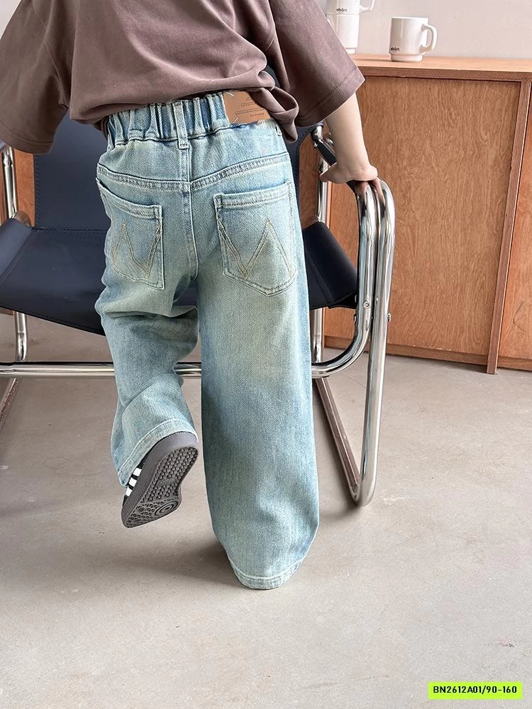 JEANS SUÔNG RÁCH GỐI 24S033 AMBB