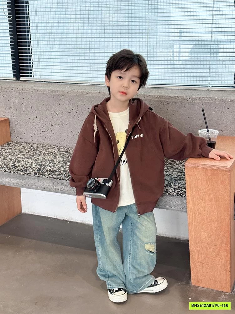 JEANS SUÔNG RÁCH GỐI 24S033 AMBB