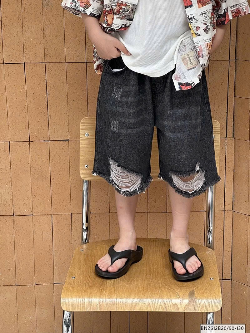 QUẦN SHORT JEAN RÁCH