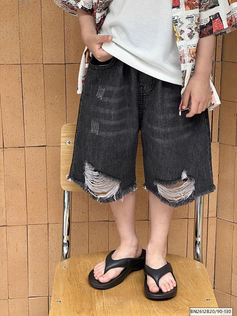 QUẦN SHORT JEAN RÁCH