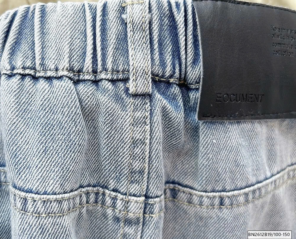 QUẦN JEAN BẠC MÀU TÚI THÊU KACADY