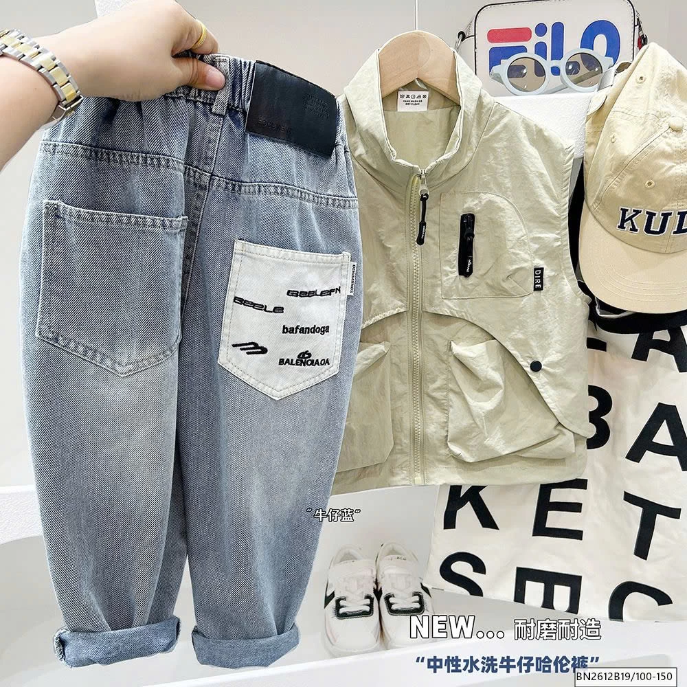 QUẦN JEAN BẠC MÀU TÚI THÊU KACADY