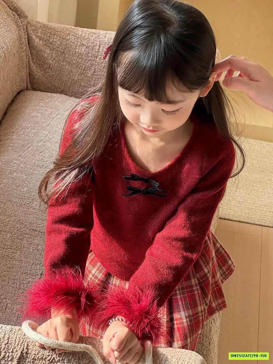 ÁO LEN ĐỎ TAY PHỐI LÔNG MIX CV CARO