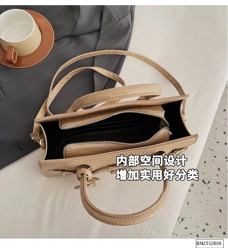 TÚI DA PU THỜI TRANG DẬP VÂN CÁ SẤU